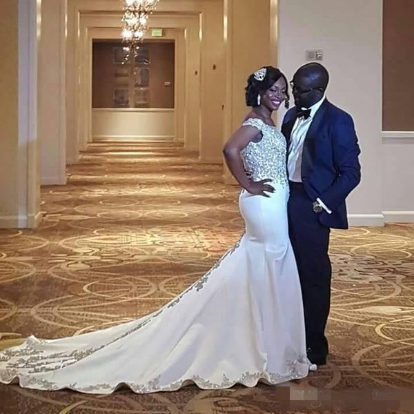 2020 mermaid wedding dresses lace applique off the shoulder straps custom made sweep train beaded plus size wedding gown vestido de novia, White
2020 mermaid wedding dresses lace applique off the shoulder straps custom made sweep train beaded plus size wedding gown vestido de novia, White