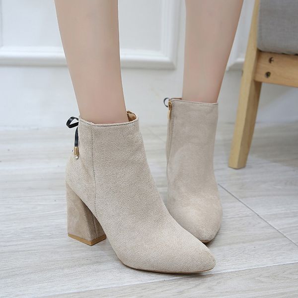 2019 winter women boots solid pointed toe ladies ankle boots thick bottom zipper short classic ankle, Black
2019 winter women boots solid pointed toe ladies ankle boots thick bottom zipper short classic ankle, Black