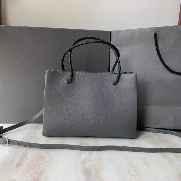 classic litchi grain handbags purses real leather shopping bags women clutch tote bags single shoulder crossbody bags
classic litchi grain handbags purses real leather shopping bags women clutch tote bags single shoulder crossbody bags