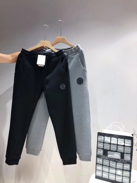 luxurious brands design canad black logos elastic waist track trousers men women goose sport goose jogger sweatpants outdoor pants, Black;green
luxurious brands design canad black logos elastic waist track trousers men women goose sport goose jogger sweatpants outdoor pants, Black;green