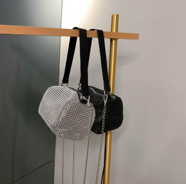 Designer Bags Women New Diamond Bucket Bags Korean Version Designer Handbags Shoulder Bag Female Fashion Chain Bag
Designer Bags Women New Diamond Bucket Bags Korean Version Designer Handbags Shoulder Bag Female Fashion Chain Bag