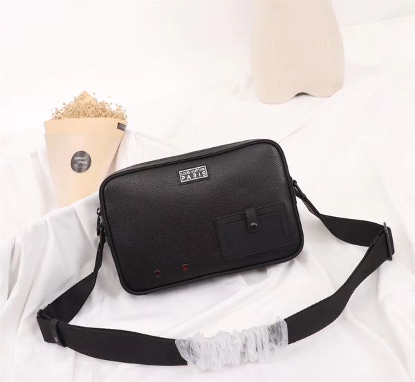 small fashion canvas creation silver paste spring postman bag modern decoration rubber wide zipper opening fabric closing and square ba dxjk, Red;black
small fashion canvas creation silver paste spring postman bag modern decoration rubber wide zipper opening fabric closing and square ba dxjk, Red;black