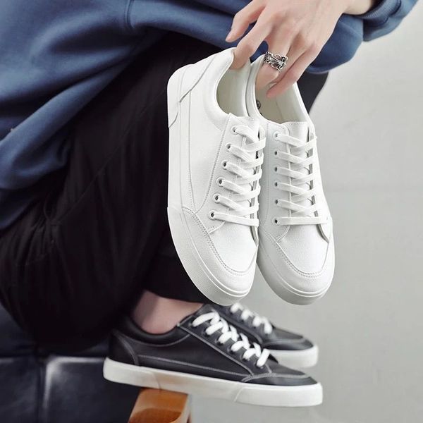 boys leather sneakers men white/black sneakers lace up flat classic shoes man's unisex 
boys leather sneakers men white/black sneakers lace up flat classic shoes man's unisex