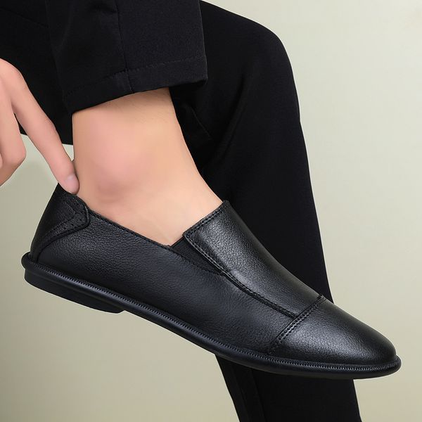 large size 36-56 genuine leather mens shoes casual rubber loafers men shoes leather loafers breathable walking men, Black
large size 36-56 genuine leather mens shoes casual rubber loafers men shoes leather loafers breathable walking men, Black