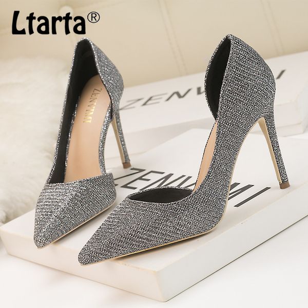 high-heeled bright women's shoes shallow mouth pointed side hollow banquet single shoes female high-heeled wedding zwm, Black
high-heeled bright women's shoes shallow mouth pointed side hollow banquet single shoes female high-heeled wedding zwm, Black