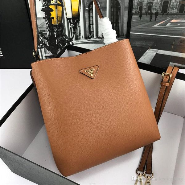 19ss старинные женские сумки дизайнеры роскошь сумки женщины плеча сумки женские сумки топ-ручка мешок основной бренд мода сумки
19ss старинные женские сумки дизайнеры роскошь сумки женщины плеча сумки женские сумки топ-ручка мешок основной бренд мода сумки