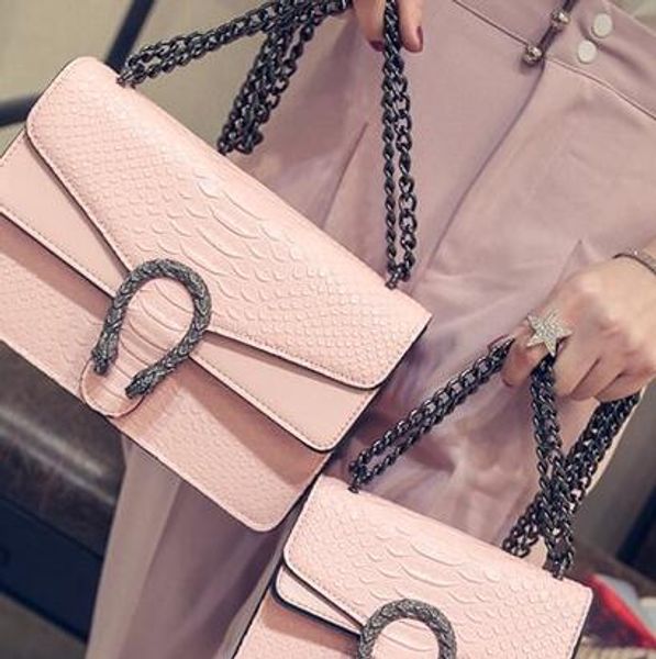 AAA+ Original Brand Hot Sale Messenger Bag Genuine Leather Crossbody Bags Totes Women Vintage Handbags Gold Chain Ladies Shoulder Bags
AAA+ Original Brand Hot Sale Messenger Bag Genuine Leather Crossbody Bags Totes Women Vintage Handbags Gold Chain Ladies Shoulder Bags