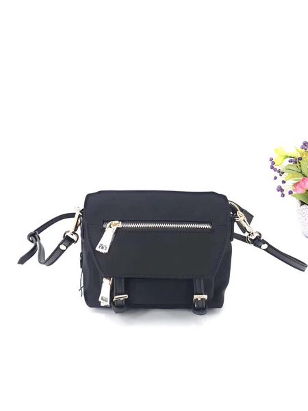 wholesale retro new wave of european and american canvas shoulder messenger portable waterproof oxford cloth handbag classic mini small squa
wholesale retro new wave of european and american canvas shoulder messenger portable waterproof oxford cloth handbag classic mini small squa