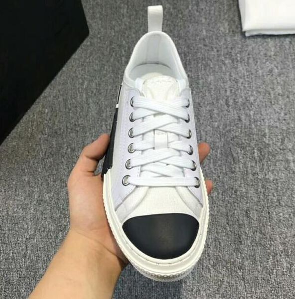 classics b23 "single m classic as the main vision, in the way of large-area printing on the upper lovers size 39, Black
classics b23 "single m classic as the main vision, in the way of large-area printing on the upper lovers size 39, Black
