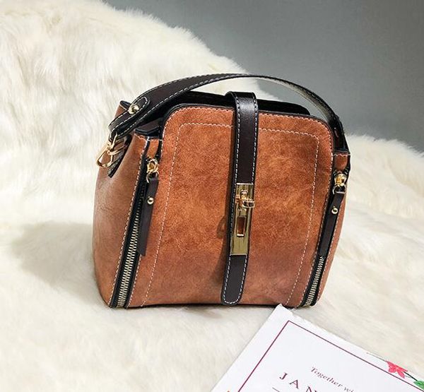 handbag designer handbag lady shoulder bags cross body bags original hardware ladies wallet phone bag ing
handbag designer handbag lady shoulder bags cross body bags original hardware ladies wallet phone bag ing