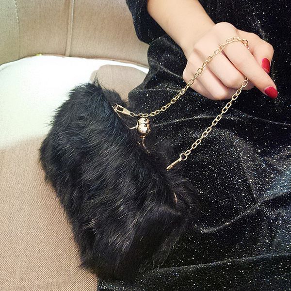 faux fur black luxury vintage buckle bags evening party clutches 18cm*11cm
faux fur black luxury vintage buckle bags evening party clutches 18cm*11cm
