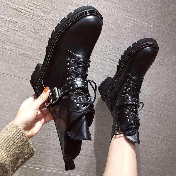 knight boots woman england rivet belt buckle bandage zipper head short boots 2019 autumn new, Black
knight boots woman england rivet belt buckle bandage zipper head short boots 2019 autumn new, Black
