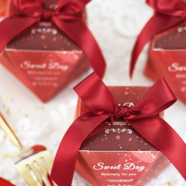 50pcs red rose paper candy boxes gift bag wedding gift box baby shower favors 
50pcs red rose paper candy boxes gift bag wedding gift box baby shower favors