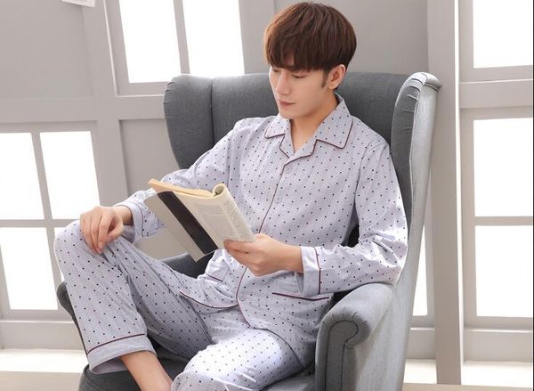2019 new arrival fashion men sleeping cloths turn-down collar polka dot grey and apricot ing, Black;brown
2019 new arrival fashion men sleeping cloths turn-down collar polka dot grey and apricot ing, Black;brown