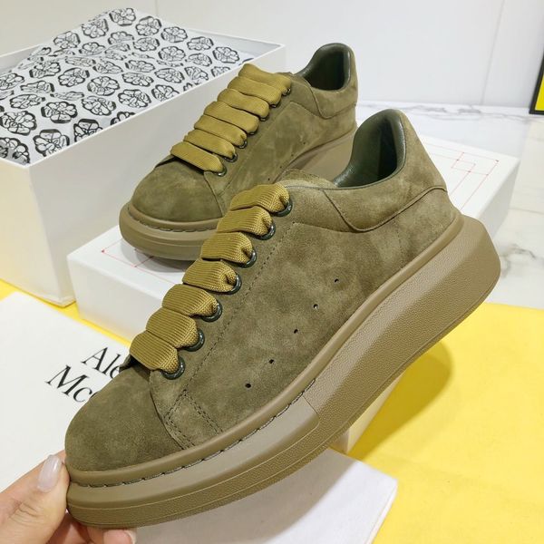 platform men's and women's shoes wild vintage luxury luminous white shoes frosted suede leather pure blackboard shoes 12, Black
platform men's and women's shoes wild vintage luxury luminous white shoes frosted suede leather pure blackboard shoes 12, Black