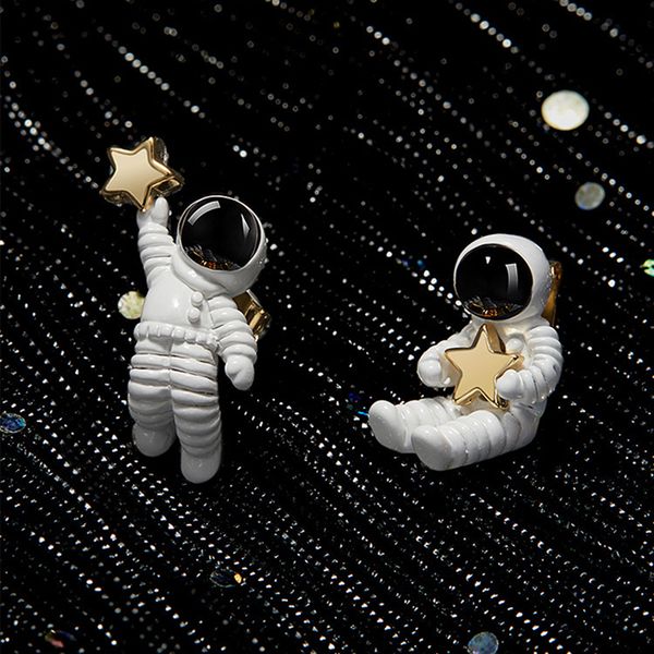 new korean cute asymmetric pentagram space astronauts clip on earrings no pierced for women girl fashion ladies white ear clips, Silver
new korean cute asymmetric pentagram space astronauts clip on earrings no pierced for women girl fashion ladies white ear clips, Silver