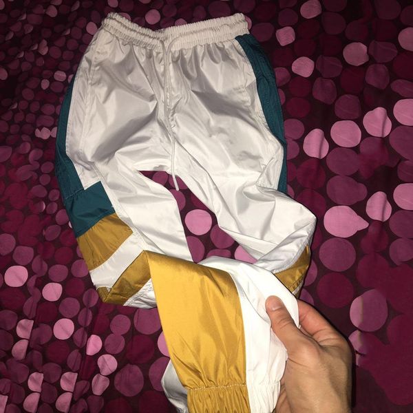 конструктор мужчины спортивные штаны марка простые вскользь mens дизайнерские jogger брюки мужская мода марка спорт активные брюки, Black
конструктор мужчины спортивные штаны марка простые вскользь mens дизайнерские jogger брюки мужская мода марка спорт активные брюки, Black