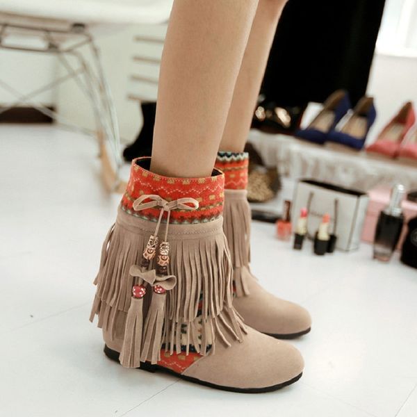 new autumn and winter tassel short tube female boots matching color beaded female boots large size frosted boots, Black
new autumn and winter tassel short tube female boots matching color beaded female boots large size frosted boots, Black