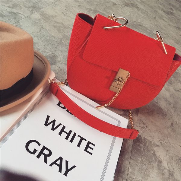 женская новая мода элегантная сумочка лоскут цепи crossbody сумка наплечная сумка седло для офиса ежедневно красная свадьба
женская новая мода элегантная сумочка лоскут цепи crossbody сумка наплечная сумка седло для офиса ежедневно красная свадьба