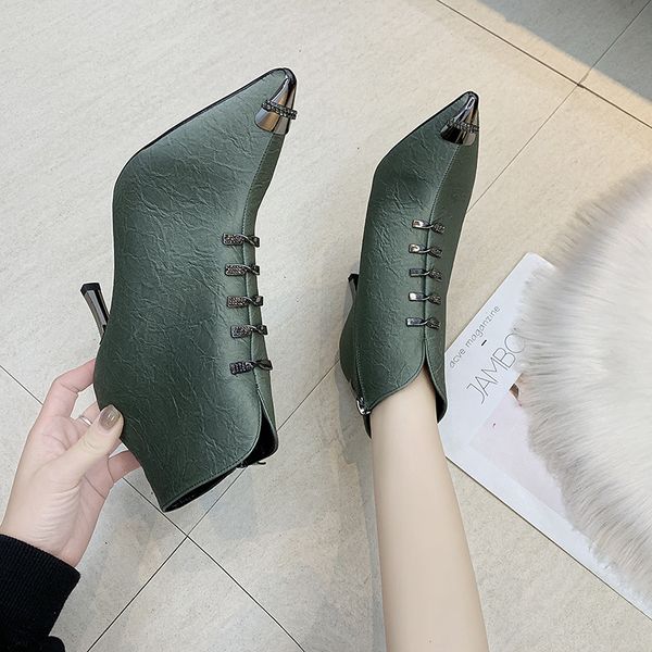boots woman 2020 spring autumn ankle boots women thin heel zipper casual female shoes leather boots botas mujer zenske patike, Black
boots woman 2020 spring autumn ankle boots women thin heel zipper casual female shoes leather boots botas mujer zenske patike, Black