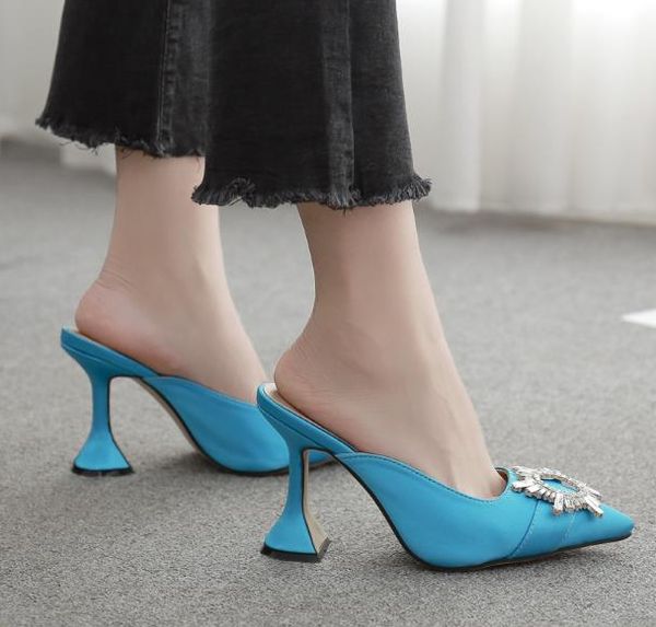 size 35 to 41 fashion designer pumps 9cm glitter rhinestone flower satin blue mules bridal wedding shoes tradingbear, Black
size 35 to 41 fashion designer pumps 9cm glitter rhinestone flower satin blue mules bridal wedding shoes tradingbear, Black