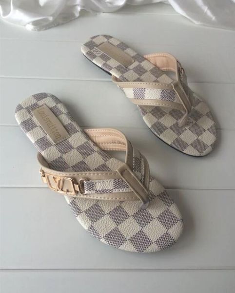Metallic lettering embellished women's flip-flops sandals true European stand style casual women's flip-flops high quality low price 128-912
Metallic lettering embellished women's flip-flops sandals true European stand style casual women's flip-flops high quality low price 128-912