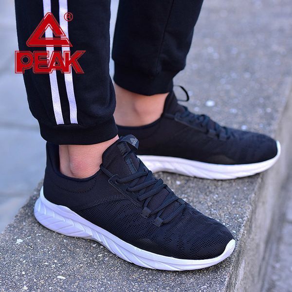 running shoes for men lightweight fitness breathable comfortable winter sport shoes durable jogging outdoor tennis sneakers
running shoes for men lightweight fitness breathable comfortable winter sport shoes durable jogging outdoor tennis sneakers
