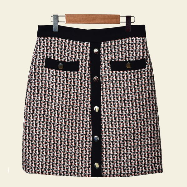 2020 spring multicolor plaid print tweed elegant panelled buttons above knee short mini skirt women fashion skirts d2616008, Black
2020 spring multicolor plaid print tweed elegant panelled buttons above knee short mini skirt women fashion skirts d2616008, Black