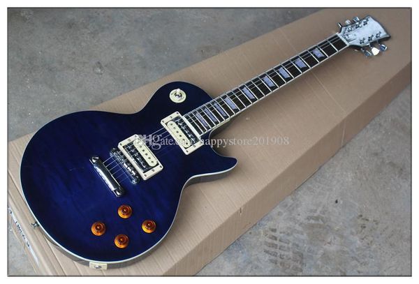 factory new custom navy blue body electric guitar with flame maple veneer,chrome hardware,fixed bridge,body binding,can be customized
factory new custom navy blue body electric guitar with flame maple veneer,chrome hardware,fixed bridge,body binding,can be customized