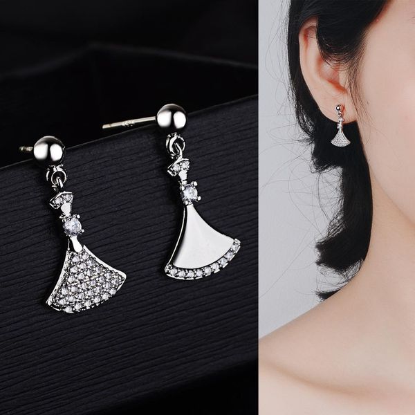 korean fashion earnail zircon 925 silver earrings personal fan-shaped skirt fashion ear jewelry, Golden;silver
korean fashion earnail zircon 925 silver earrings personal fan-shaped skirt fashion ear jewelry, Golden;silver
