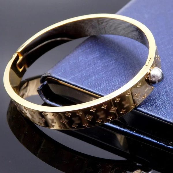 seller titanium steel bracelet wholesale style v-letter brand oval gold bracelet for women pulseira love bracelet quality, Black
seller titanium steel bracelet wholesale style v-letter brand oval gold bracelet for women pulseira love bracelet quality, Black
