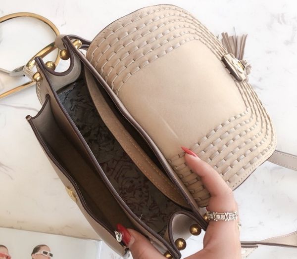 красные сумки роскошные сумки плеча crossbody сумки мода наклонный сумка 2 цвета джокер женщины сумки марка корова 2020 красный желтый
красные сумки роскошные сумки плеча crossbody сумки мода наклонный сумка 2 цвета джокер женщины сумки марка корова 2020 красный желтый