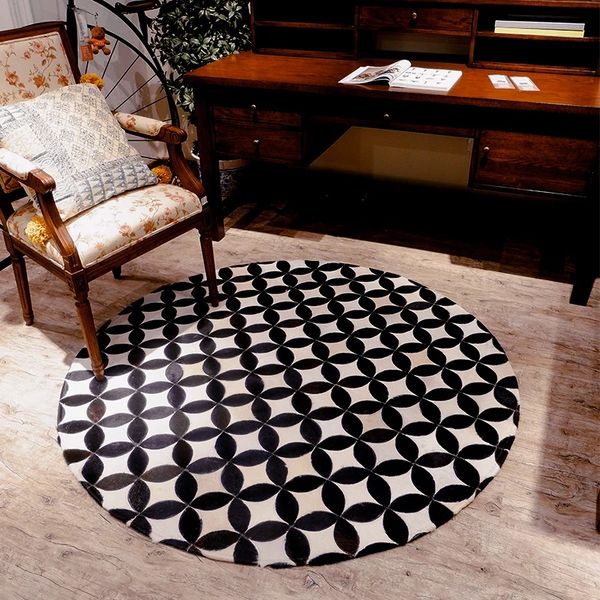 round shaped american style natural cowhide seamed rug black geometric fur carpet for living room bedroom decoration mat
round shaped american style natural cowhide seamed rug black geometric fur carpet for living room bedroom decoration mat