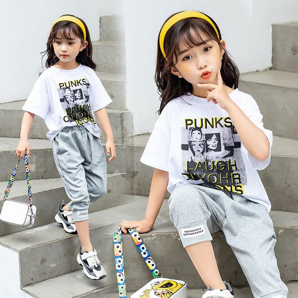 girls summer 2020 child-size foreign flavor 2020-piece set summer piece set in the big chic two-piece
girls summer 2020 child-size foreign flavor 2020-piece set summer piece set in the big chic two-piece
