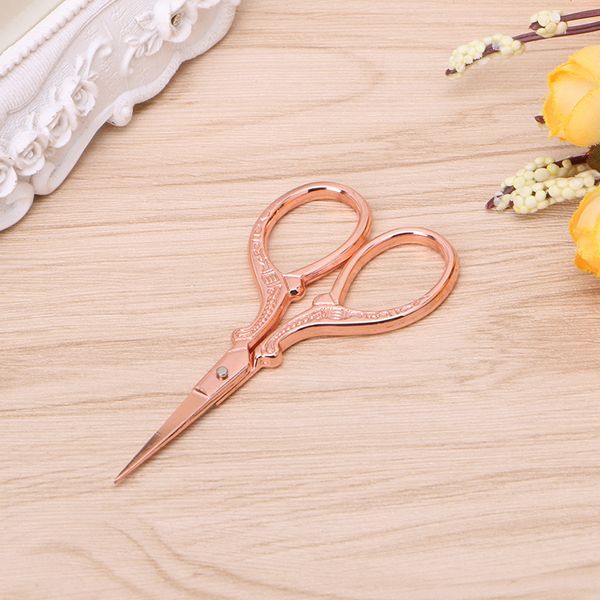 antique vintage style scissor cutter cutting embroidery cross stitch sewing nail care tool
antique vintage style scissor cutter cutting embroidery cross stitch sewing nail care tool