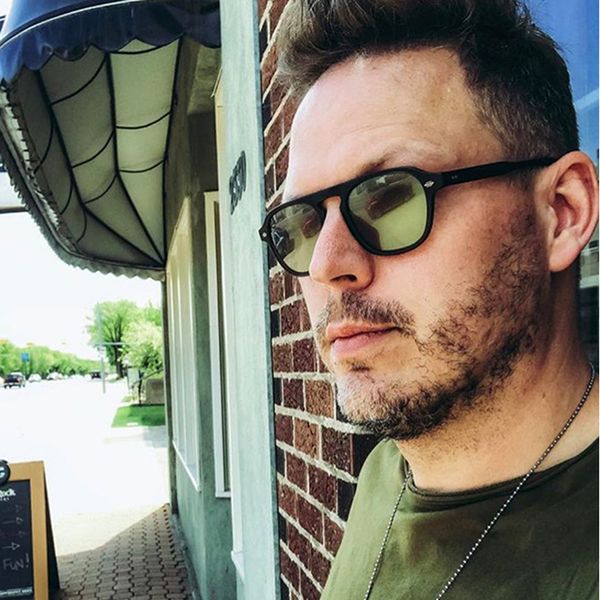 2019 new fashion vintage round style tint ocean lens sunglasses men women brand design sun glasses uv protection, White;black
2019 new fashion vintage round style tint ocean lens sunglasses men women brand design sun glasses uv protection, White;black