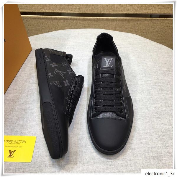 2019qeq spring and autumn men s casual sports shoes high-belt travel sneakers, with micro-standard, with the original box fast deliveryh
2019qeq spring and autumn men s casual sports shoes high-belt travel sneakers, with micro-standard, with the original box fast deliveryh