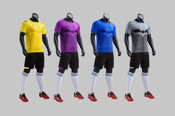 2019 men training football sets with shorts uniforms reversible football jerseys for that home and away look kits sports b32-18, Black;red
2019 men training football sets with shorts uniforms reversible football jerseys for that home and away look kits sports b32-18, Black;red