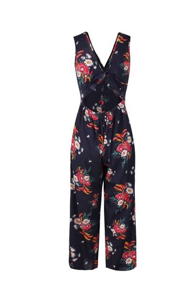 fashion rompers fashion v necck back hollow out sashes ladies jumpsuit new designer flora print breif apparel, Black;white
fashion rompers fashion v necck back hollow out sashes ladies jumpsuit new designer flora print breif apparel, Black;white