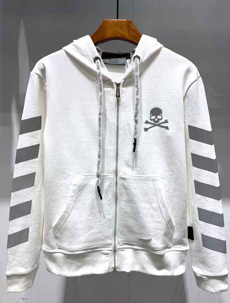 tide mens hoodie pp fashion skull logo designer hooded men sweater back letter pattern pullover outdoor casual sweatshirt black white
tide mens hoodie pp fashion skull logo designer hooded men sweater back letter pattern pullover outdoor casual sweatshirt black white