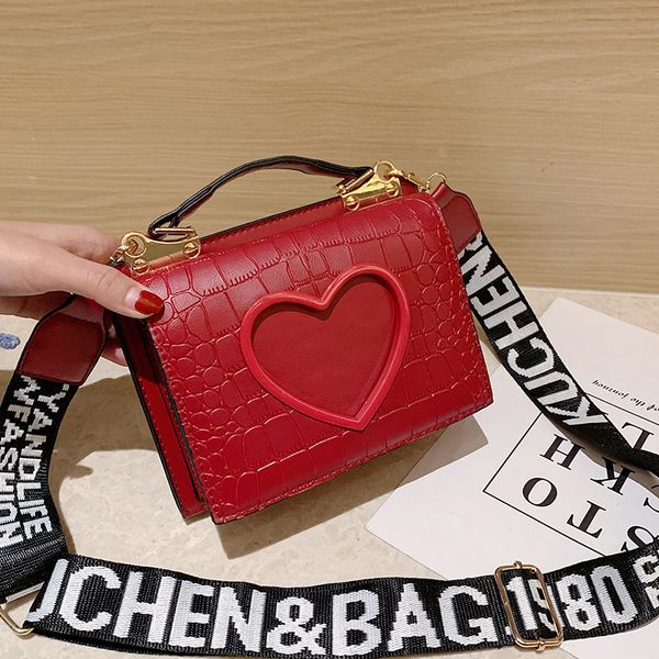 2020 нового прибытие женщин сумки crossbody сумки для женщин сердца пряжки плеча сумки тенденции моды пу кожаных сумок
2020 нового прибытие женщин сумки crossbody сумки для женщин сердца пряжки плеча сумки тенденции моды пу кожаных сумок