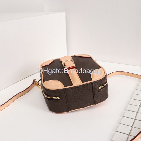 2020 designer bags designer luxury handbags purses designer crossbody bag restoring ancient ways handle gold metal leather handle women
2020 designer bags designer luxury handbags purses designer crossbody bag restoring ancient ways handle gold metal leather handle women