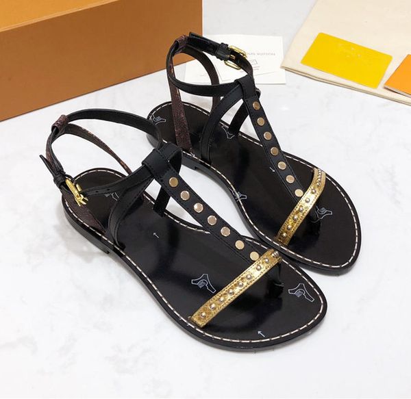 2019 women print leather ca ual andal triking gladiator tyle de igner leather out ole perfect flat heel plain andal ize 35 41
2019 women print leather ca ual andal triking gladiator tyle de igner leather out ole perfect flat heel plain andal ize 35 41