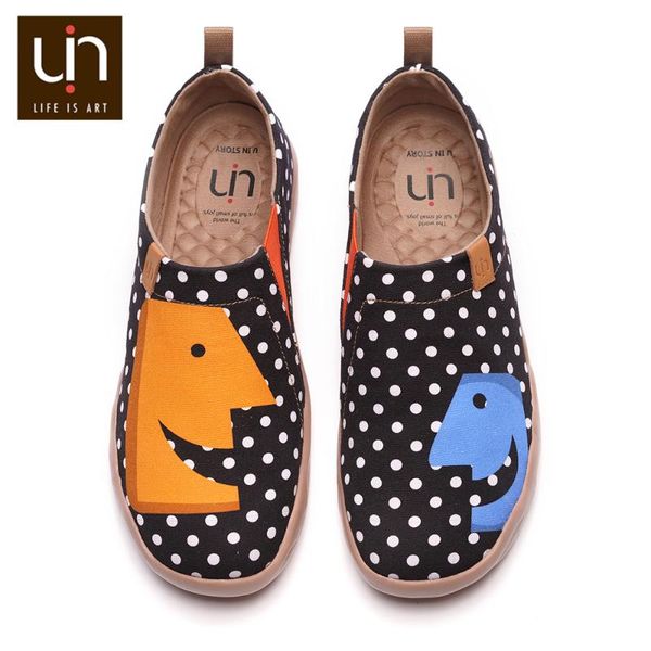 

uin art painted canvas shoes for men flats slip-on black loafers soft walking shoes for wide feet comic figure & dot design