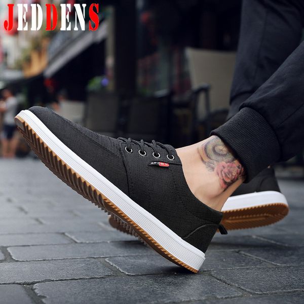 lightweight men's running shoes men summer sneakers flat mesh man sport shoes male round toe low tennis q30
lightweight men's running shoes men summer sneakers flat mesh man sport shoes male round toe low tennis q30