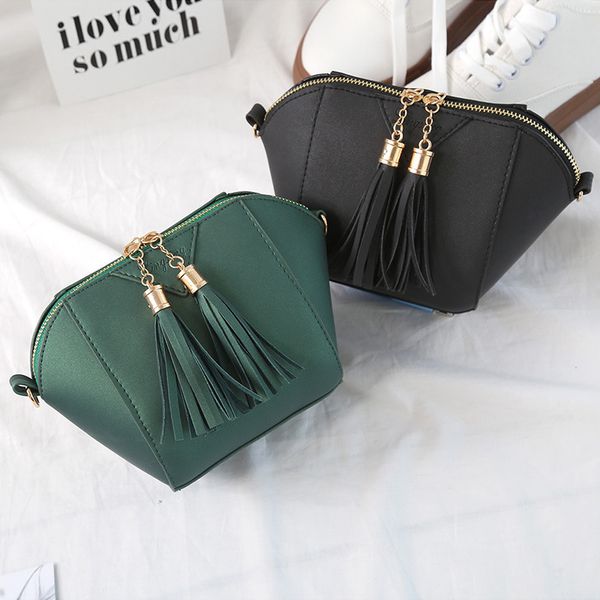 women's bag pu shell flap single tassel fashion solid shoulder bags purses and handbags korean ladylike bag mini
women's bag pu shell flap single tassel fashion solid shoulder bags purses and handbags korean ladylike bag mini