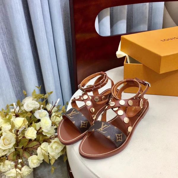 new arrival fashion luxury lady shoes sandals super stars print leather flat sandals for womon sandale youth training shoes high quality, Black
new arrival fashion luxury lady shoes sandals super stars print leather flat sandals for womon sandale youth training shoes high quality, Black