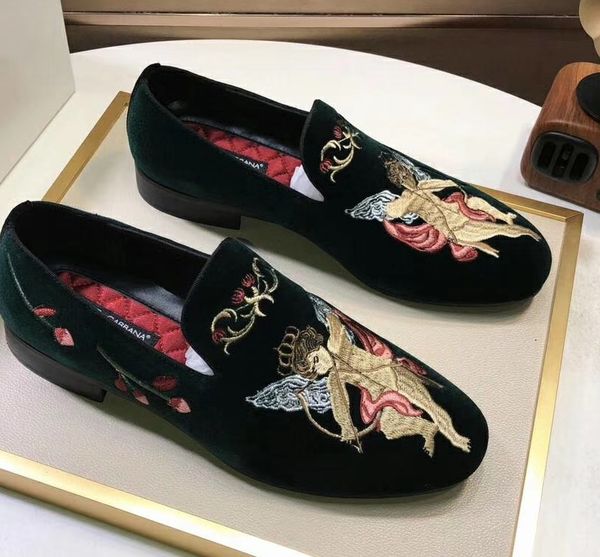 wholesale good quality men's designed dress shoes, luxury dress shoes,sneakers handbag etc, fashion designs,made by original lamb skin, Black
wholesale good quality men's designed dress shoes, luxury dress shoes,sneakers handbag etc, fashion designs,made by original lamb skin, Black