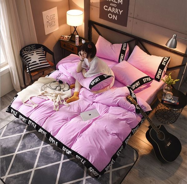 thickened crystal velvet american style bedding set super king size bed linens pink duvet cover set home bedding women bedclothes
thickened crystal velvet american style bedding set super king size bed linens pink duvet cover set home bedding women bedclothes