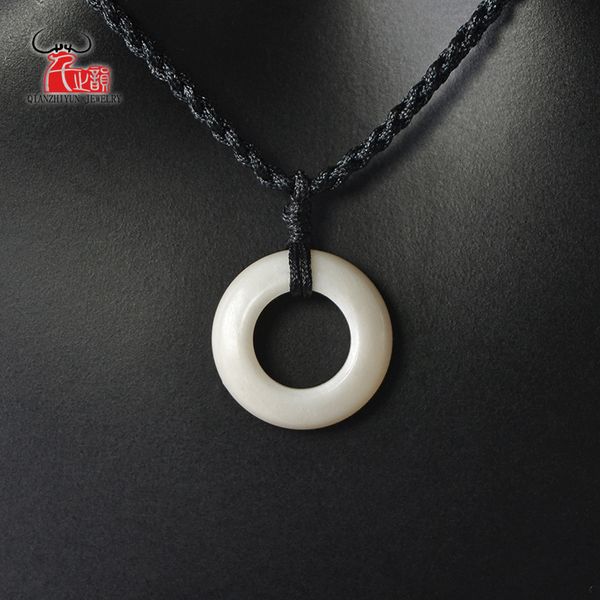 1pc natural yak bone hand-carved bone circle necklace original personality men and women's fashion pendant contracted style, Silver
1pc natural yak bone hand-carved bone circle necklace original personality men and women's fashion pendant contracted style, Silver